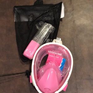 Never used girls snorkeling mask